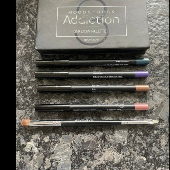 Younique 6 pc Moodstruck lot - Shadow Palette #3, 4 eye & lip liners & brush - Picture 1 of 9